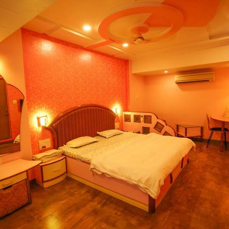 Hotel Ashiana Джамнагар Экстерьер фото