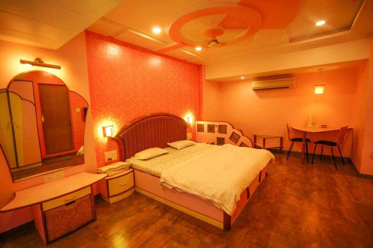 Hotel Ashiana Джамнагар Экстерьер фото